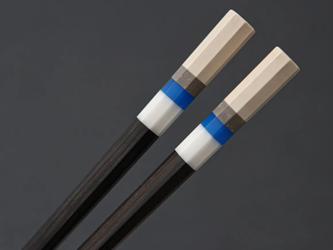 ORYOKI Essstäbchen*Japanische Essstäbchen Aoyama Blue, Ebenholz, mit Ablage