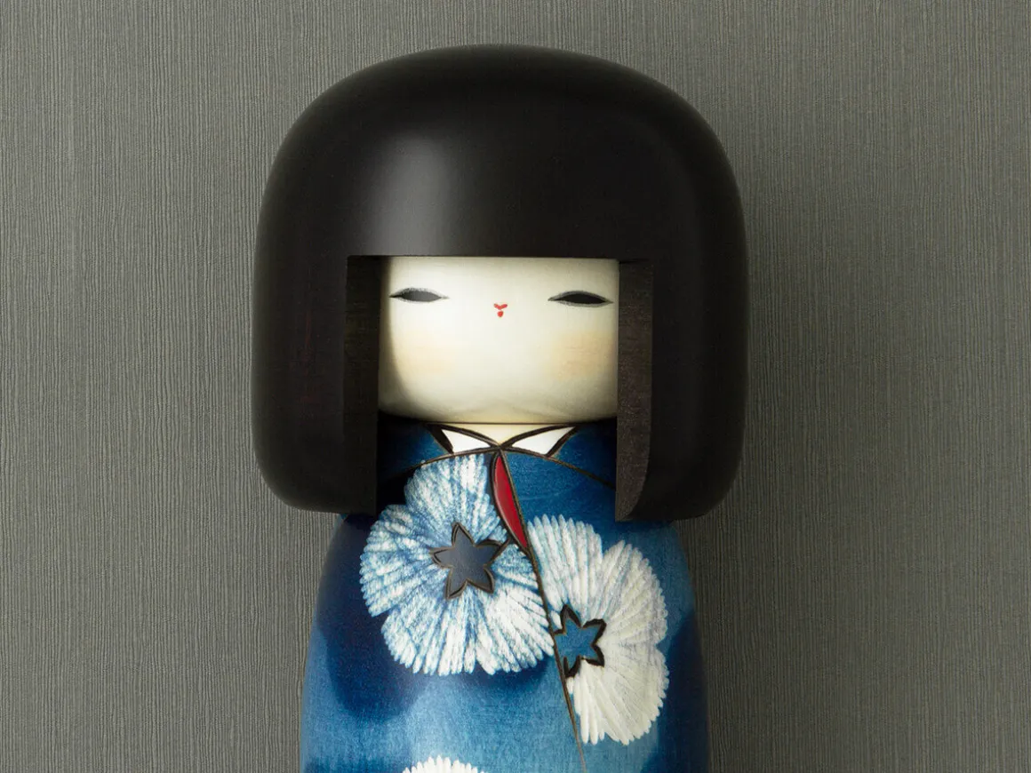 ORYOKI Kokeshi*Kokeshi: Holzfigur Aiko