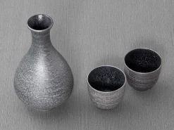 ORYOKI Sake|Japanisches Porzellan*Sake Set Silber, 1 Karaffe, 4 Becher