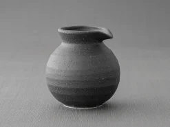 ORYOKI Japanisches Porzellan*Soßenkännchen Kokuyou
